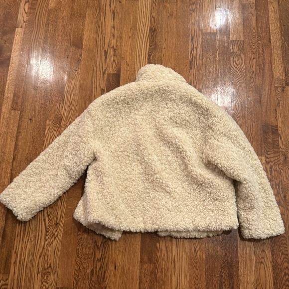 Zara Women’s Cream Fluffy Teddy Coat Size Small - Picture 5 of 7